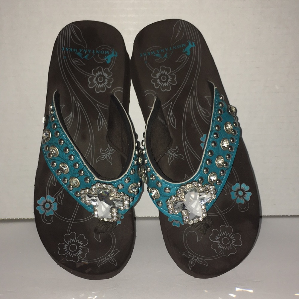 EUC/ Montana West brown sandals size 7.